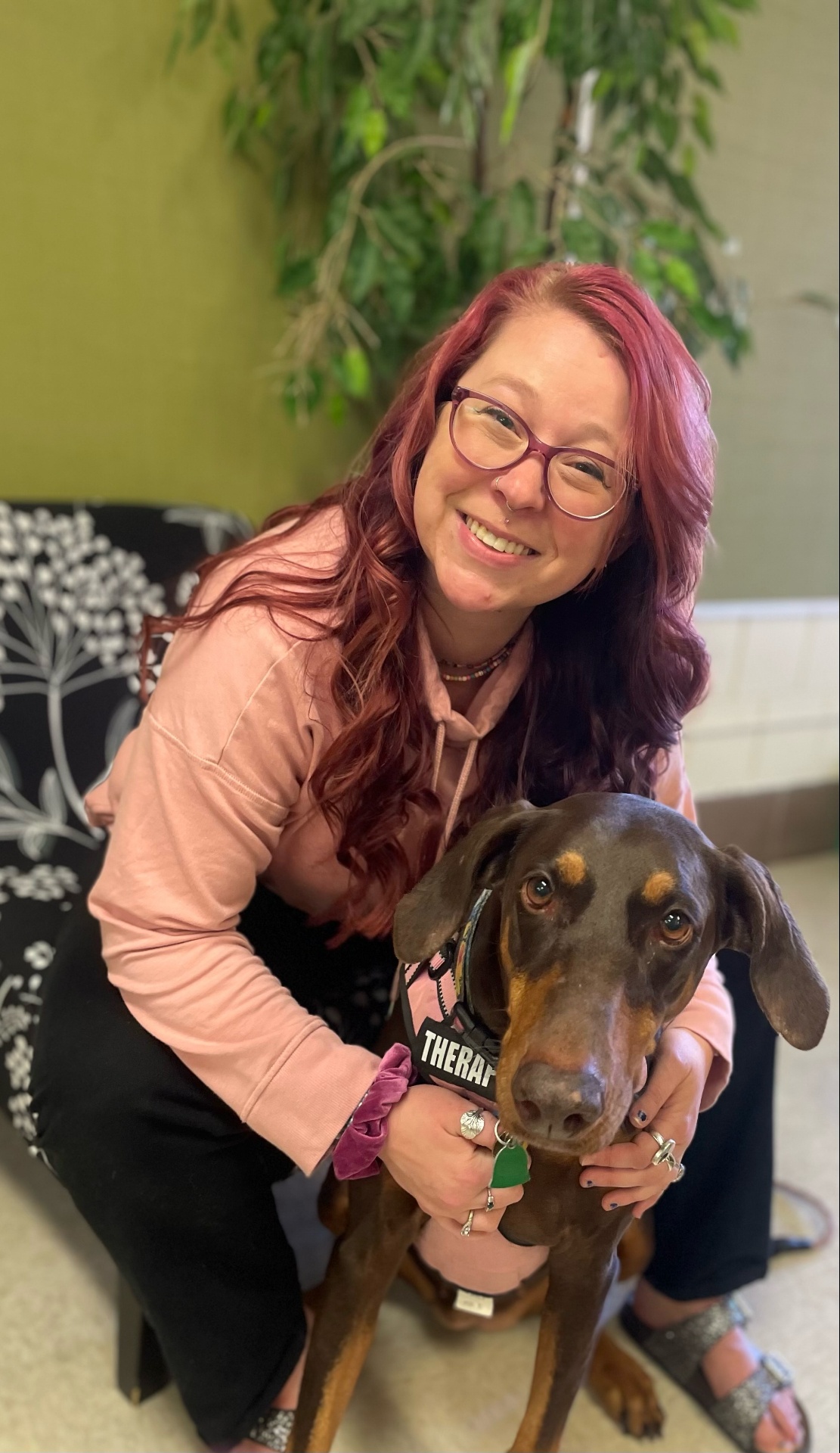 Courtney Kersten, LCPC &#038; Frida, Therapy Dog